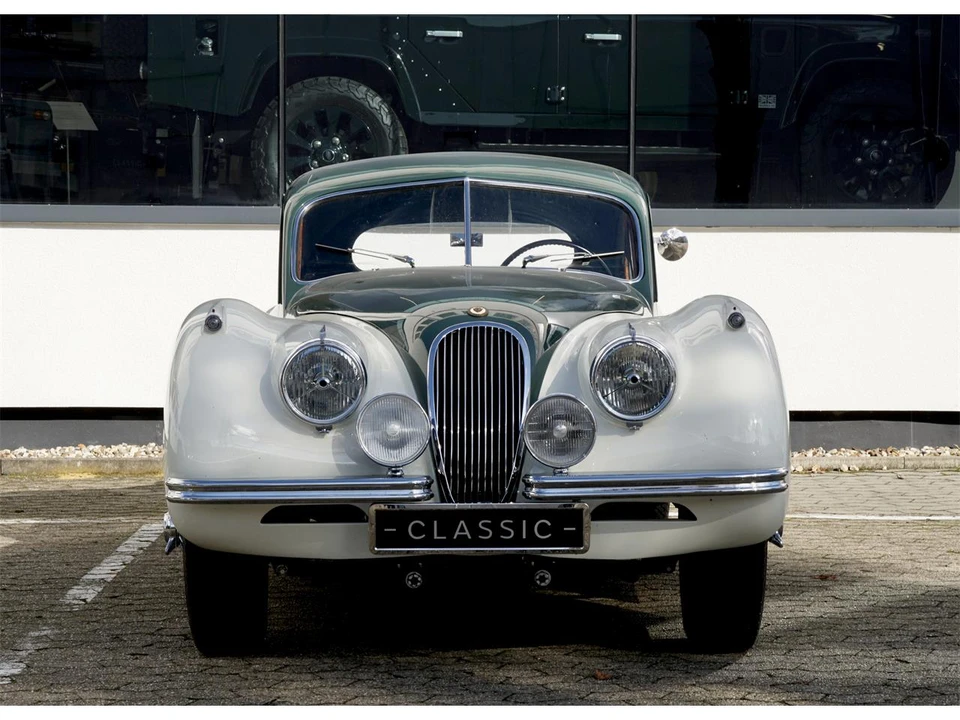 1953 Jaguar XK120 - Image 2 of 12