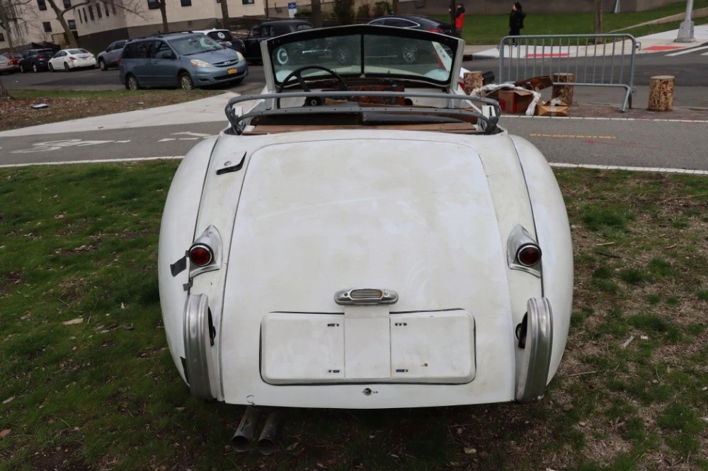 1953 Jaguar XK - Image 5 of 7