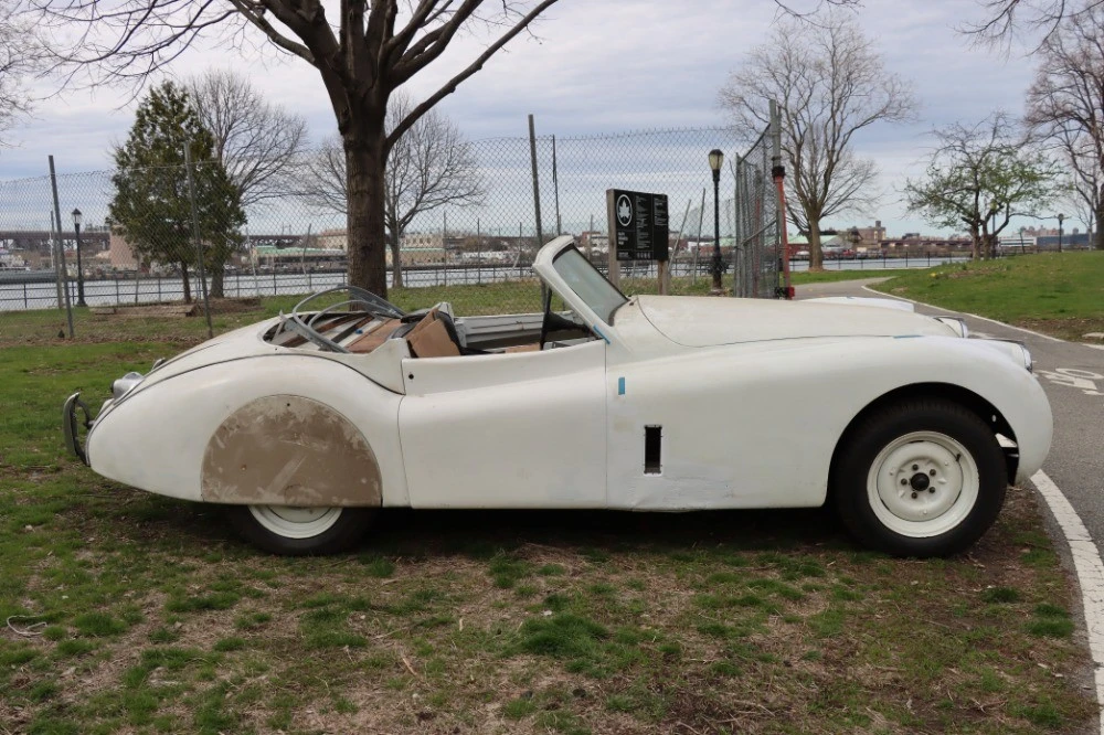 1953 Jaguar XK - Image 4 of 7