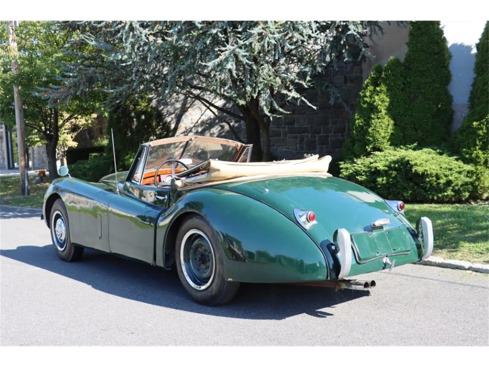 1953 Jaguar XK120 - Image 6 of 8