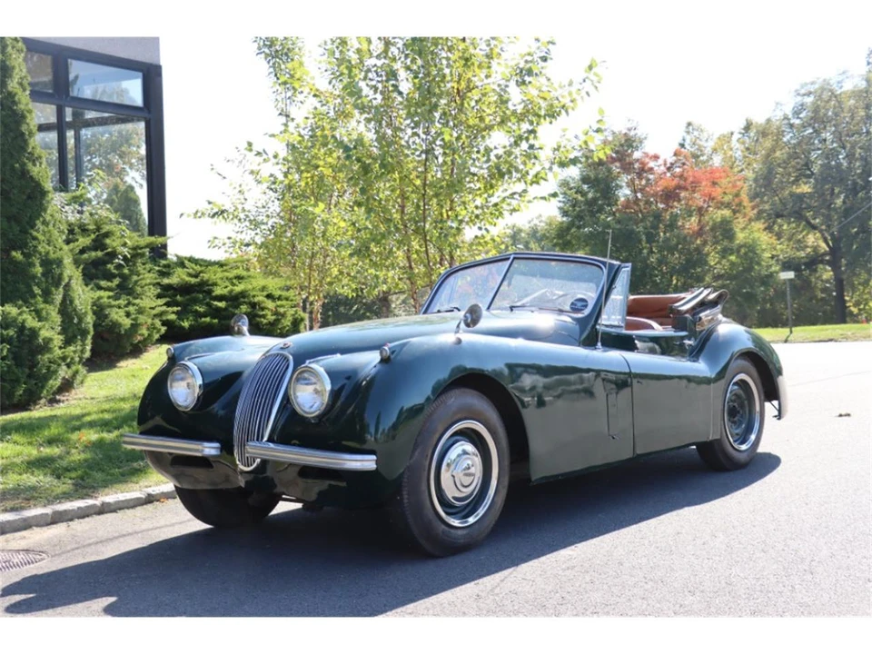 1953 Jaguar XK120 - Image 2 of 8