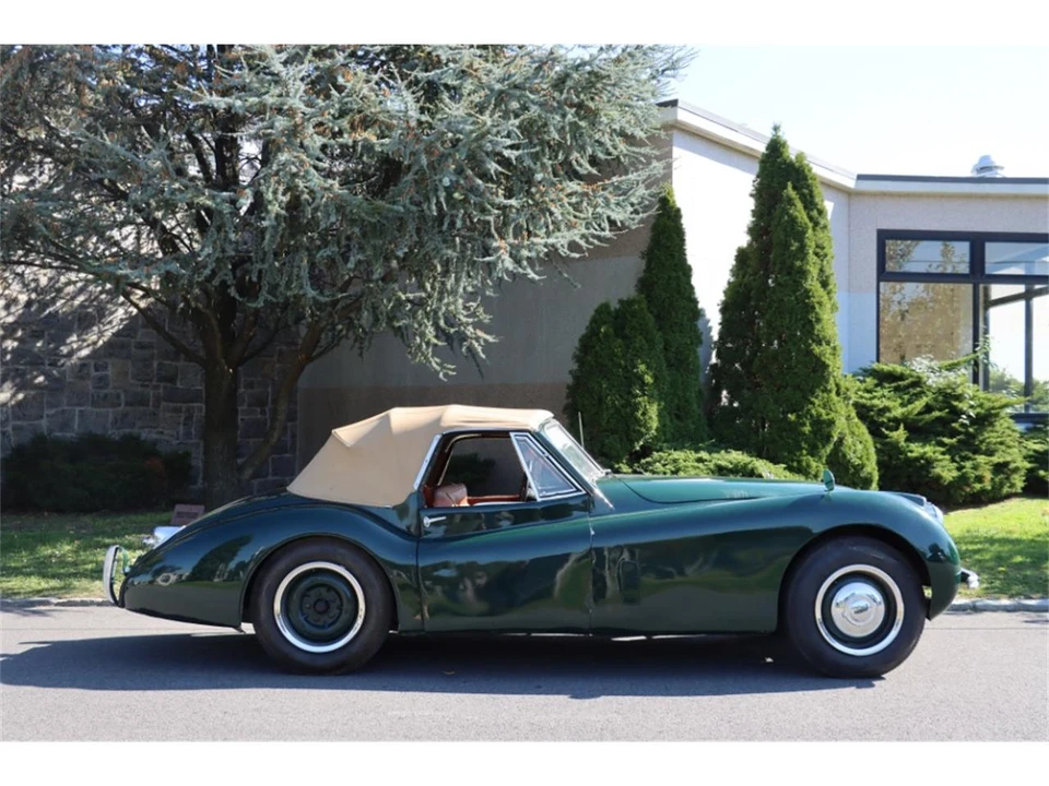 1953 Jaguar XK120 - Image 3 of 8