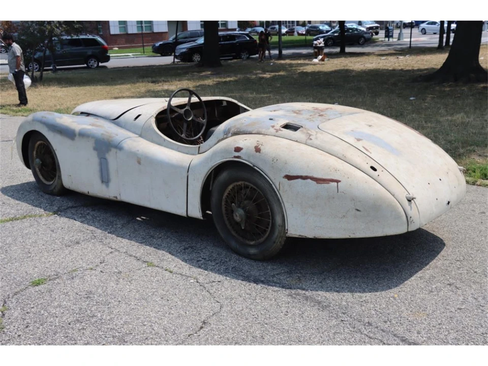 1953 Jaguar XK120 - Image 3 of 5