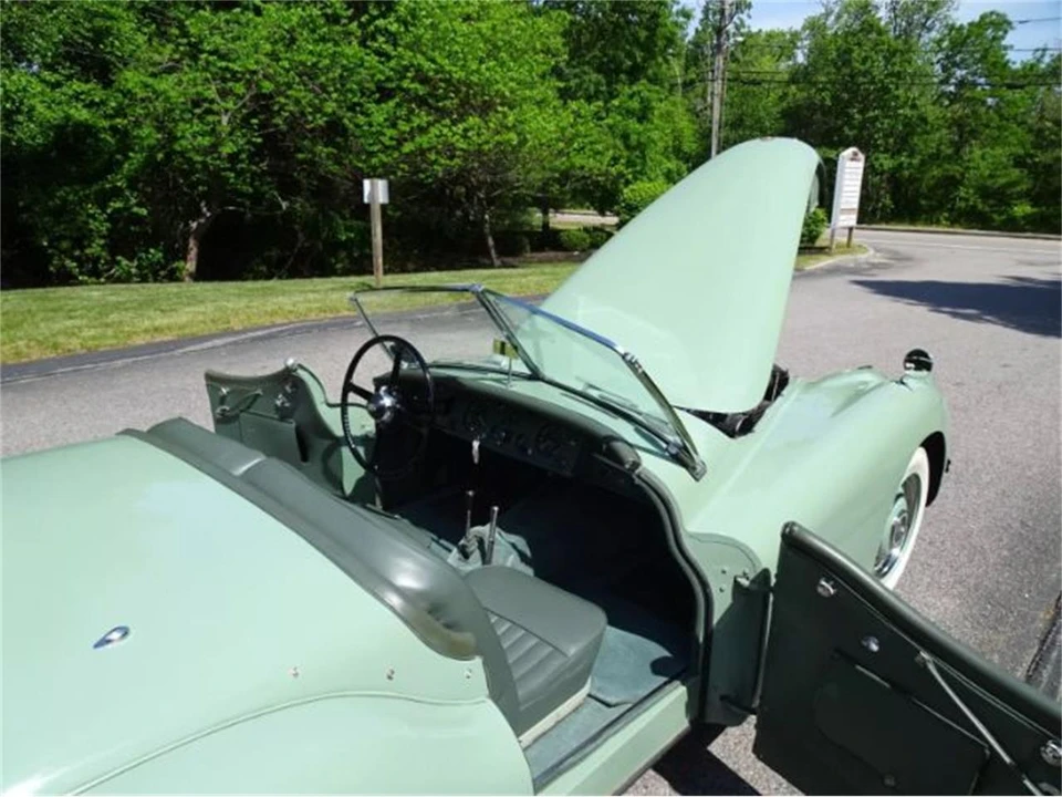 1953 Jaguar XK120 - Image 9 of 15
