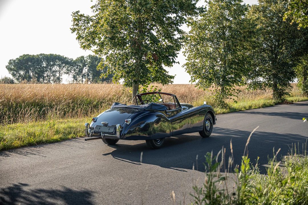 1953 Jaguar XK120 DHC Drophead - Image 27 of 31