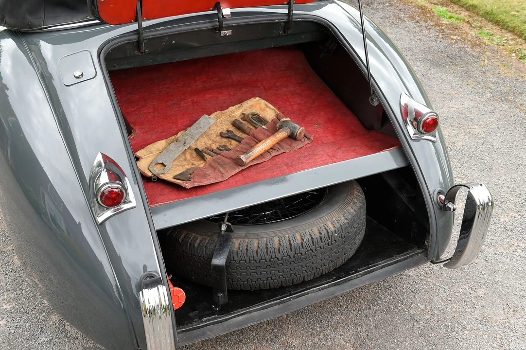 1953 Jaguar XK120 DHC Drophead - Image 12 of 31
