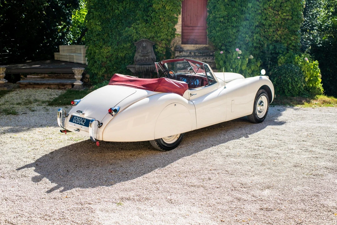 1953 Jaguar XK120 DHC Drophead - Image 26 of 31