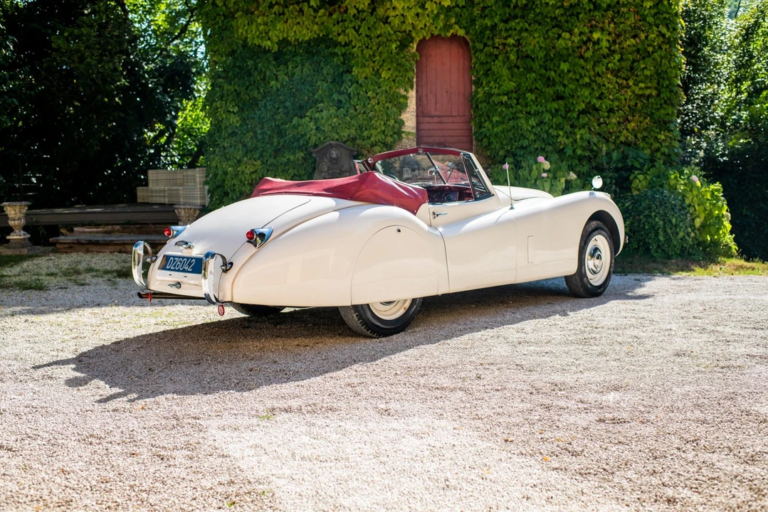 1953 Jaguar XK120 DHC Drophead - Image 23 of 31
