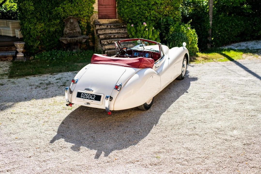 1953 Jaguar XK120 DHC Drophead - Image 29 of 31
