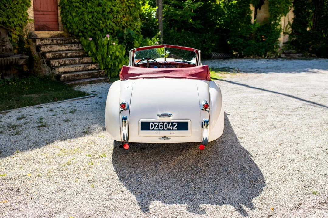 1953 Jaguar XK120 DHC Drophead - Image 31 of 31
