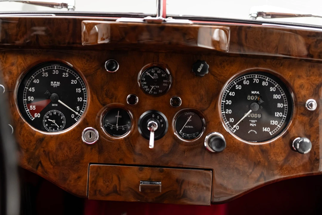 1953 Jaguar XK120 DHC Drophead - Image 31 of 31