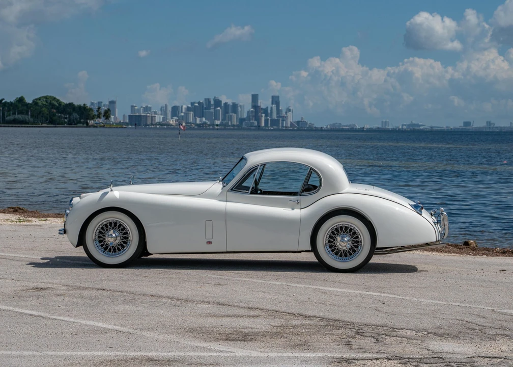 1953 Jaguar XK120 FHC Coupe - Image 5 of 31