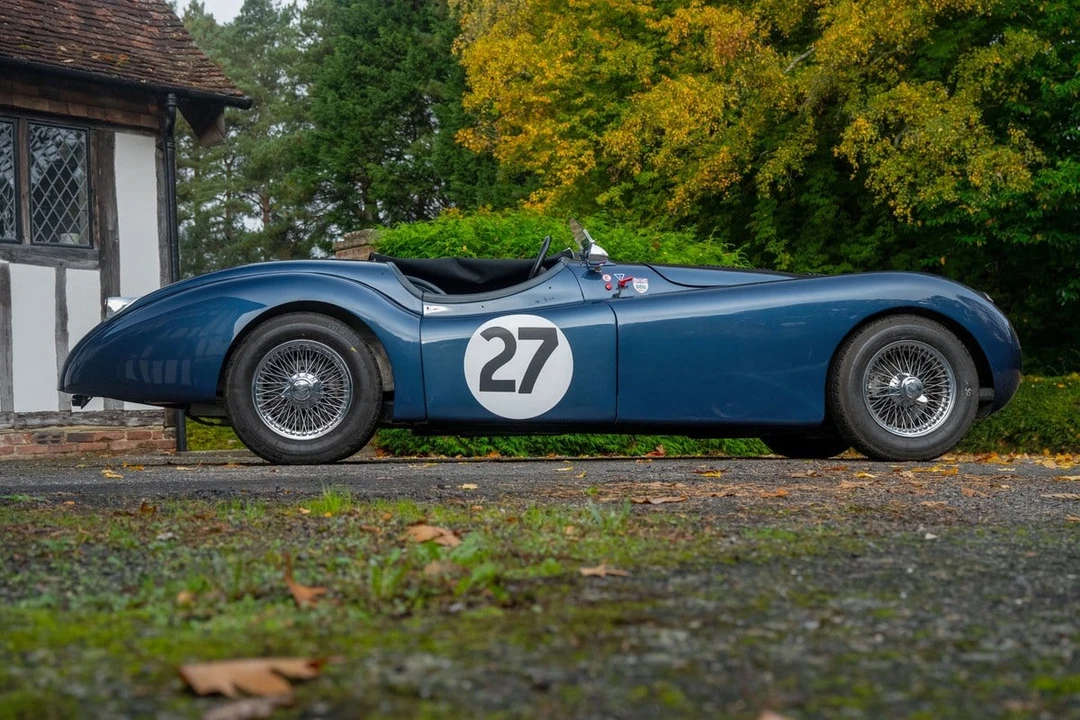 1953 Jaguar XK120 OTS Roadster - Image 15 of 30