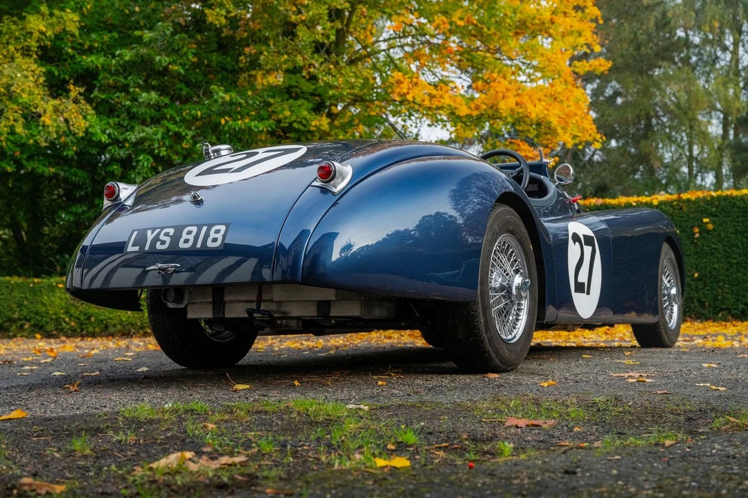 1953 Jaguar XK120 OTS Roadster - Image 19 of 30