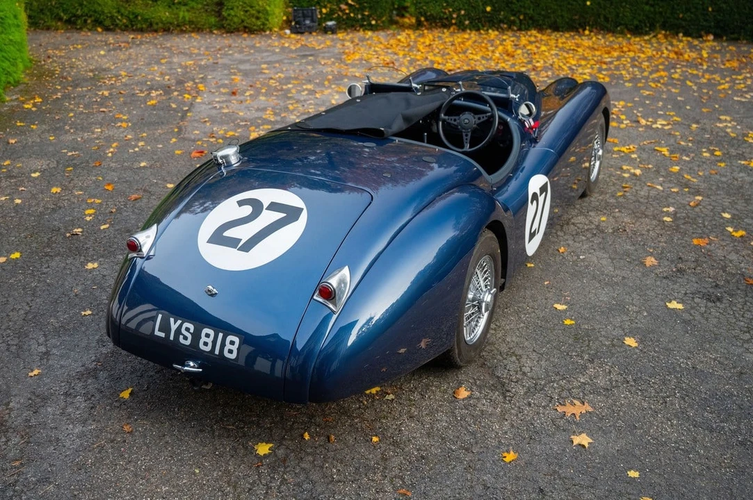 1953 Jaguar XK120 OTS Roadster - Image 18 of 30