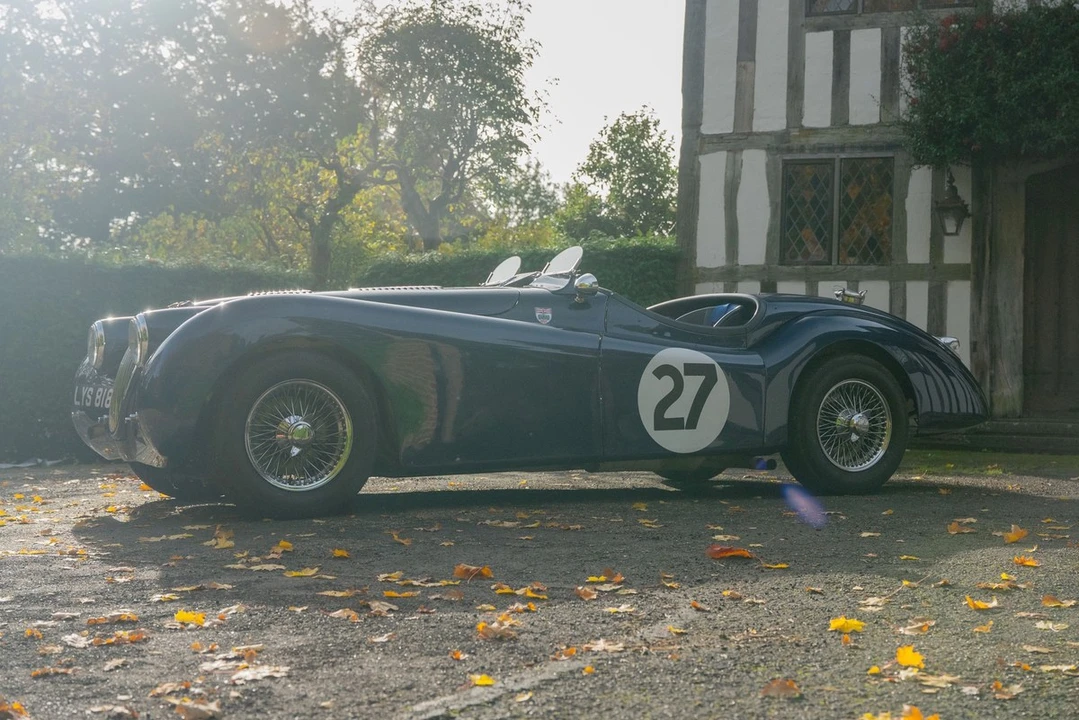 1953 Jaguar XK120 OTS Roadster - Image 16 of 30