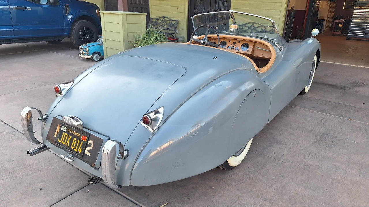 1953 Jaguar XK120 OTS Roadster - Image 12 of 31