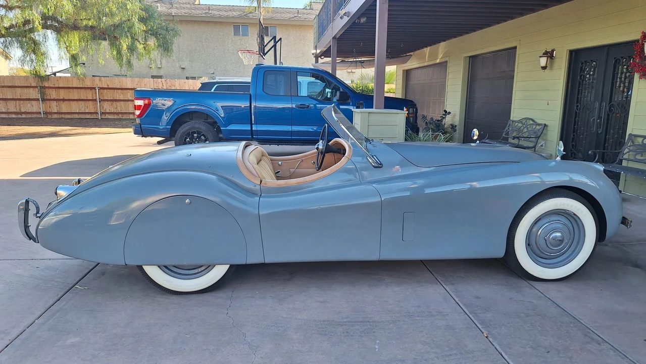 1953 Jaguar XK120 OTS Roadster - Image 11 of 31