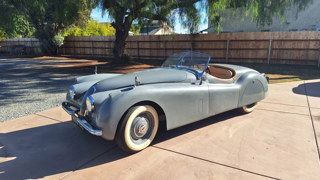 1953 Jaguar XK120 OTS Roadster - Image 2 of 31