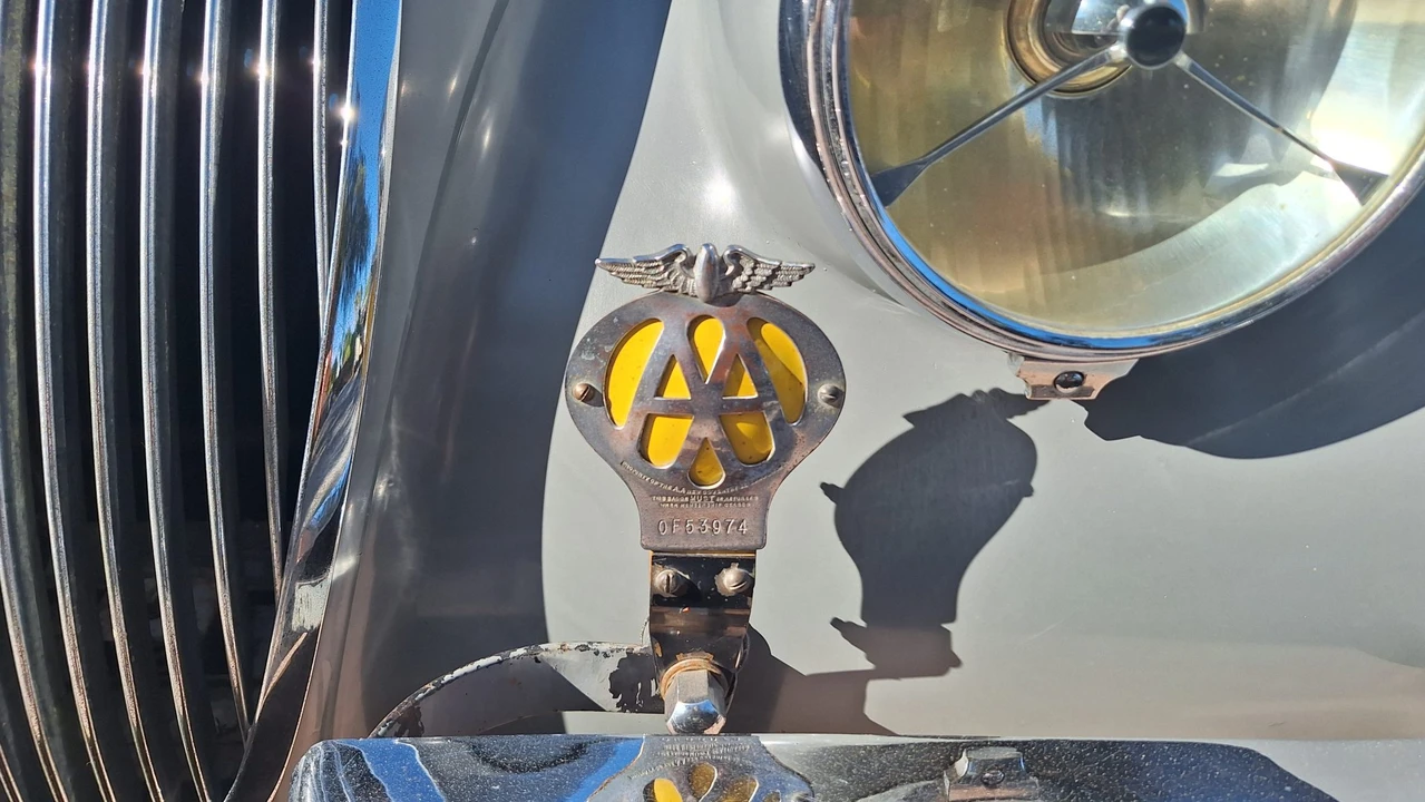 1953 Jaguar XK120 OTS Roadster - Image 27 of 31