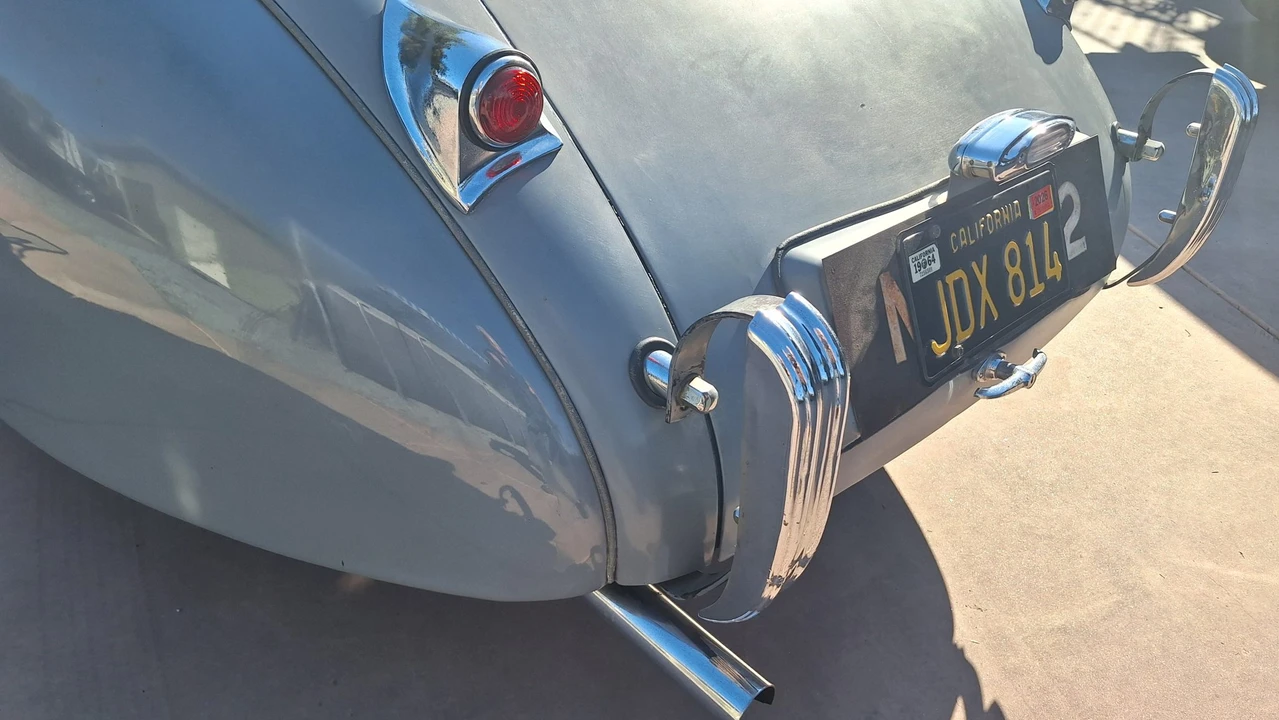 1953 Jaguar XK120 OTS Roadster - Image 29 of 31
