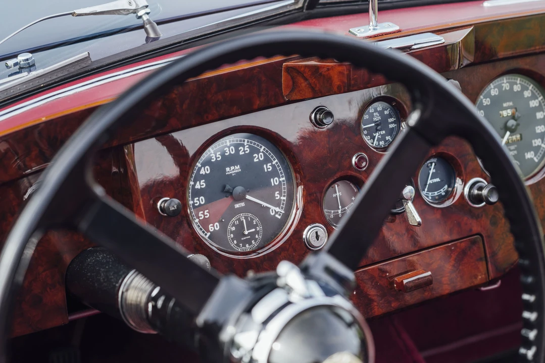 1953 Jaguar XK120 DHC Drophead - Image 25 of 31