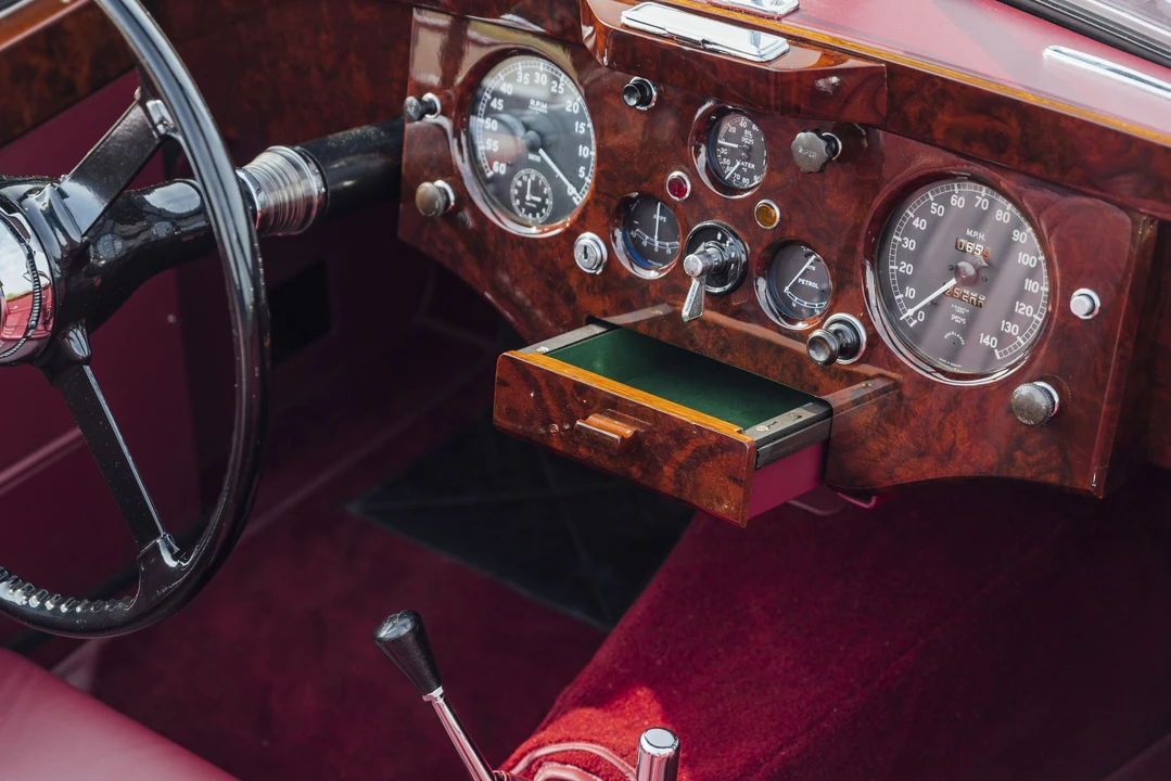 1953 Jaguar XK120 DHC Drophead - Image 26 of 31