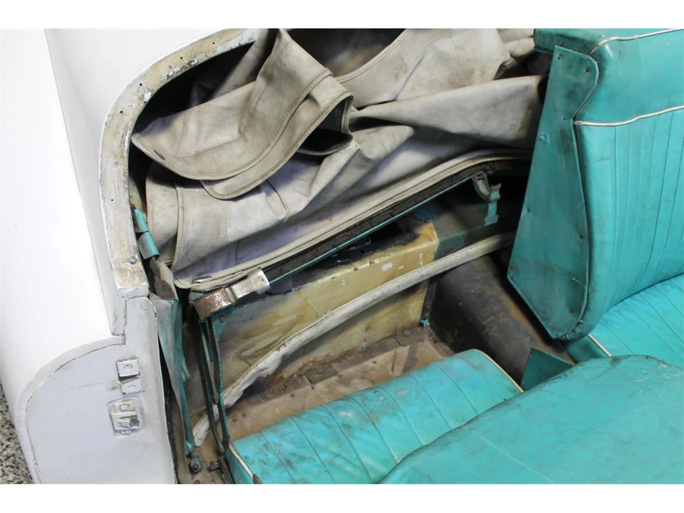 1953 Jaguar XK120 Special Equipment - Image 17 of 31