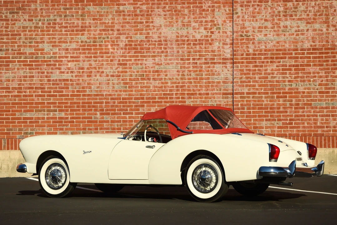 1953 Kaiser Darrin - Image 15 of 26