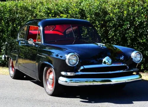 1953 Kaiser Henry J