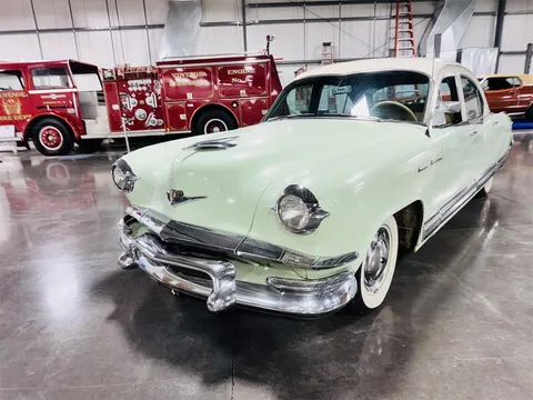 1953 Kaiser Manhattan