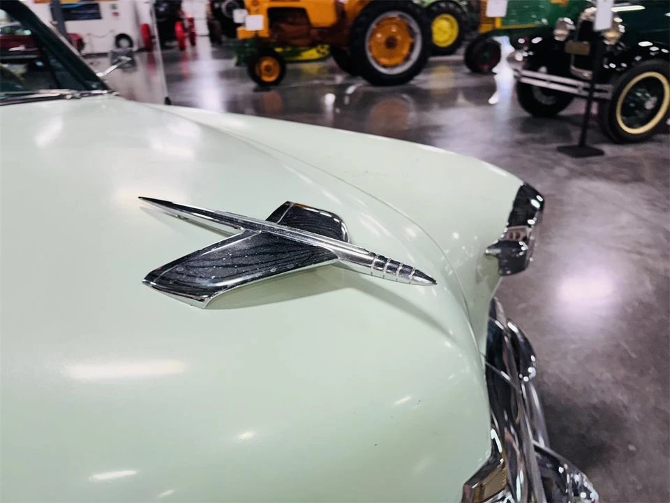 1953 Kaiser - Image 17 of 31
