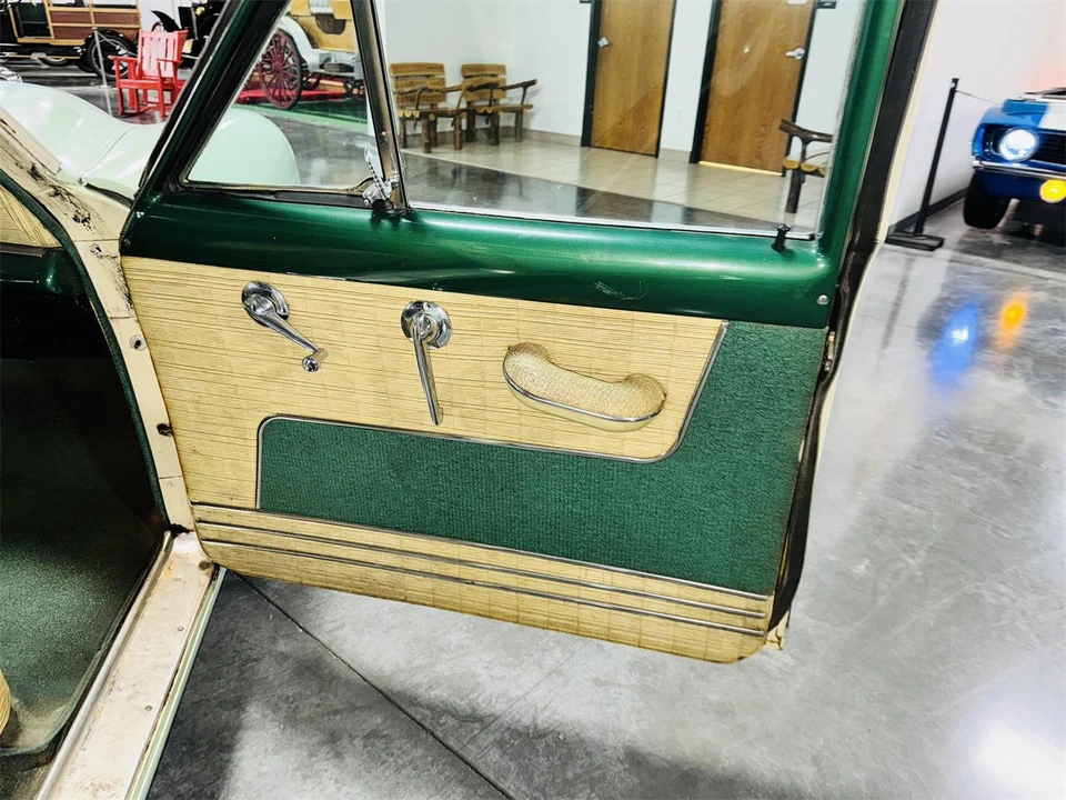 1953 Kaiser - Image 21 of 31