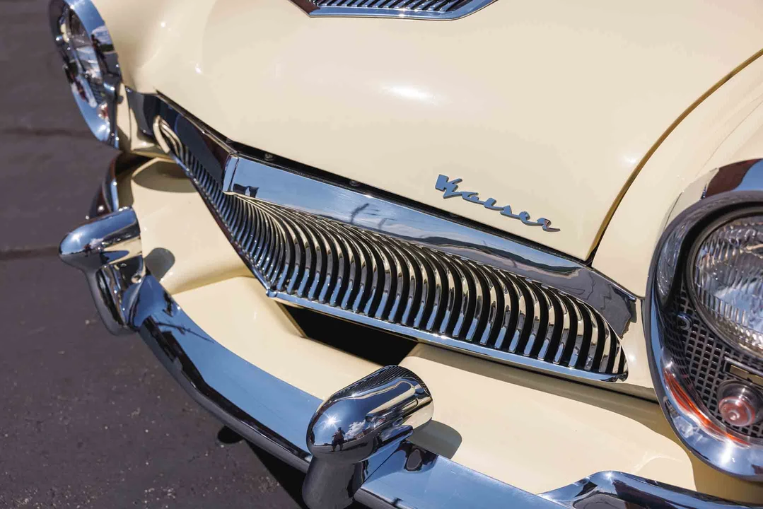 1953 Kaiser - Image 17 of 31