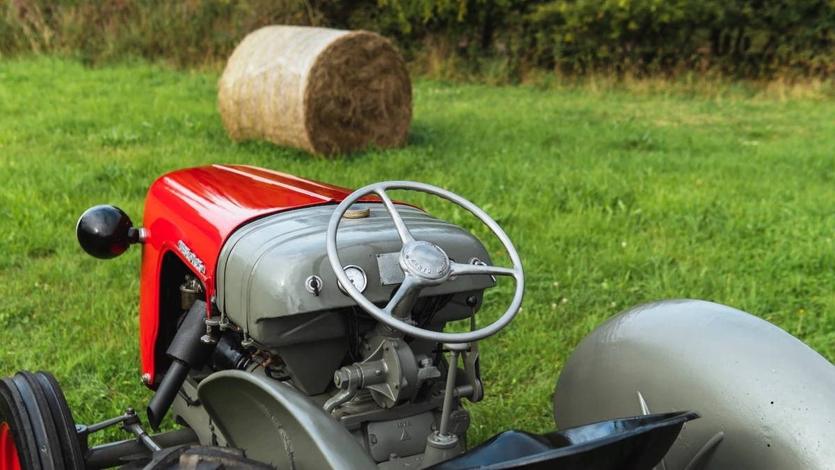 1953 Lamborghini Tractors - Image 27 of 30
