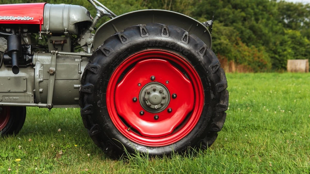1953 Lamborghini Tractors - Image 24 of 30