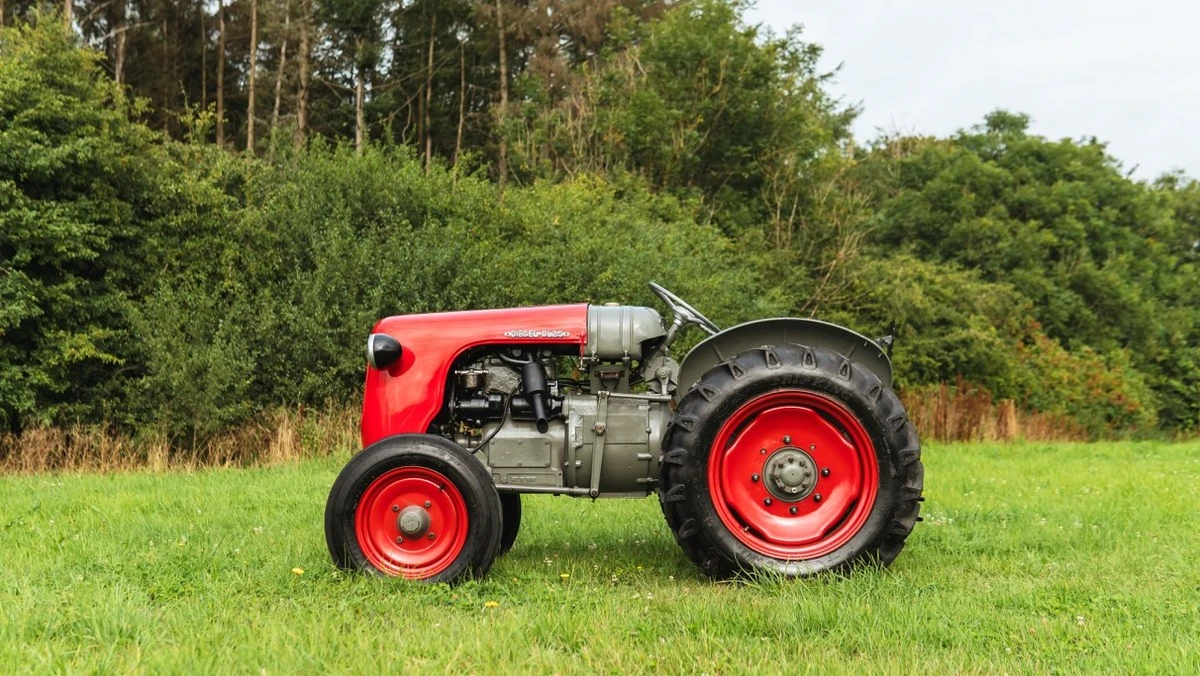 1953 Lamborghini Tractors - Image 19 of 30