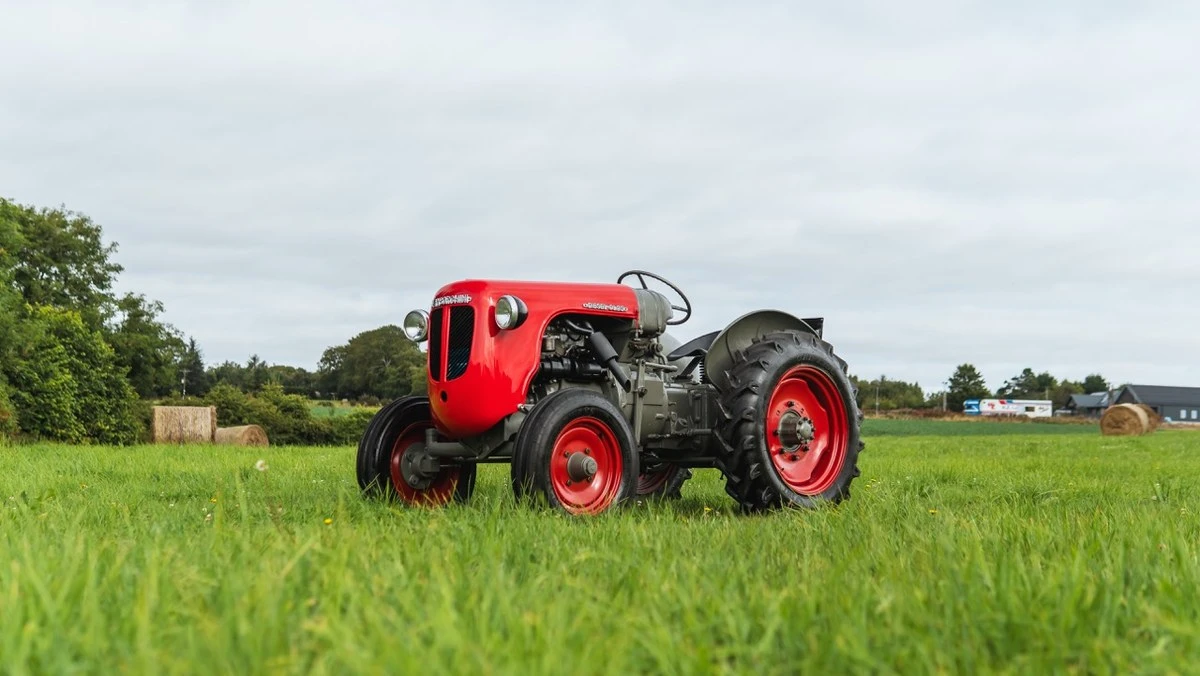 1953 Lamborghini Tractors - Image 21 of 30