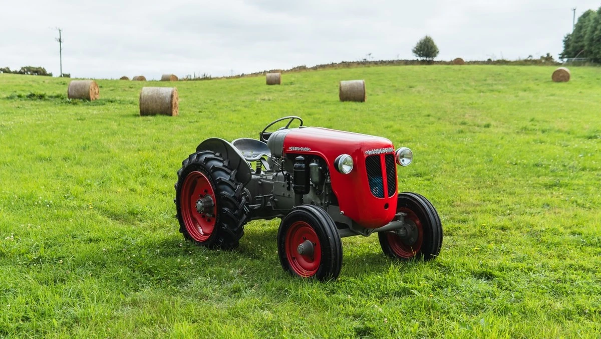 1953 Lamborghini Tractors - Image 8 of 30
