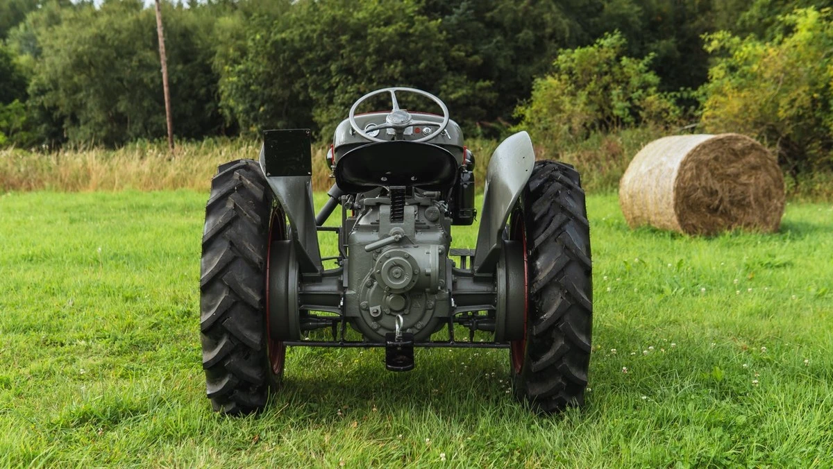 1953 Lamborghini Tractors - Image 9 of 30