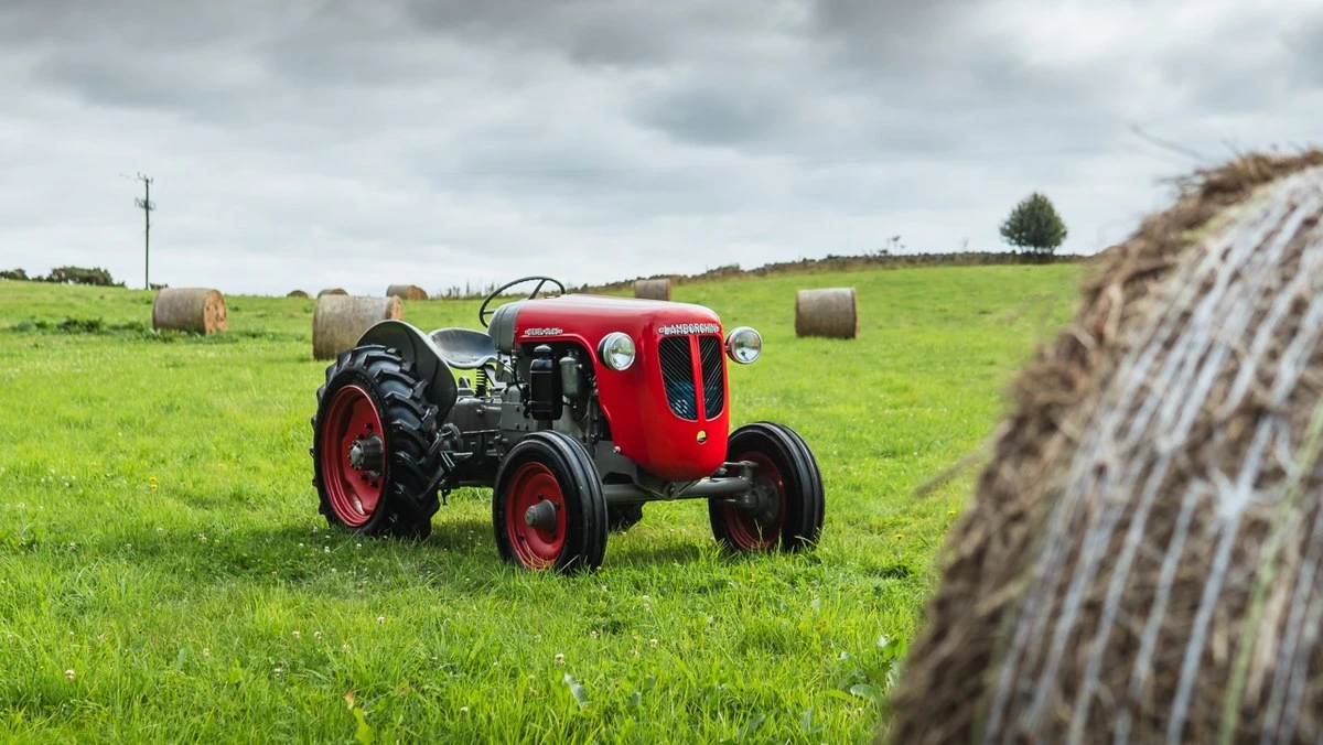 1953 Lamborghini Tractors - Image 10 of 30