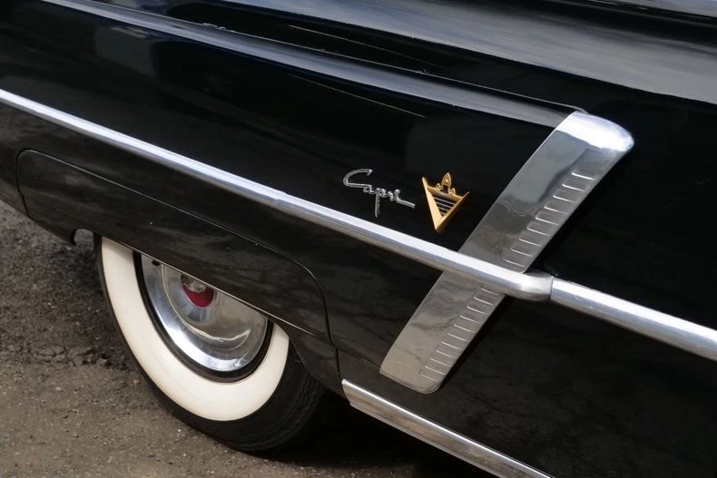 1953 Lincoln Capri - Image 2 of 10