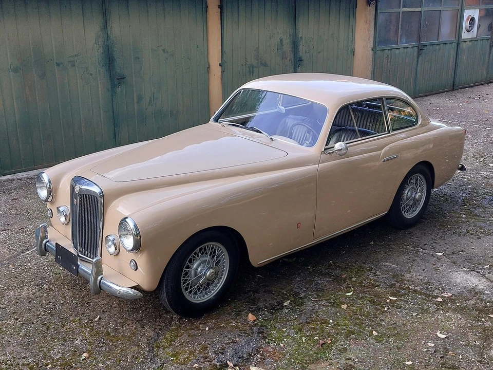 1953 Arnolt - Image 12 of 30