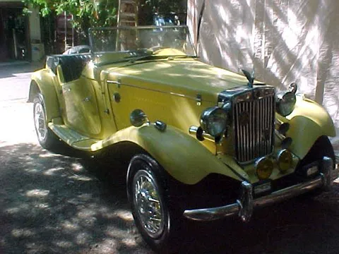 1971 MG TD Replica