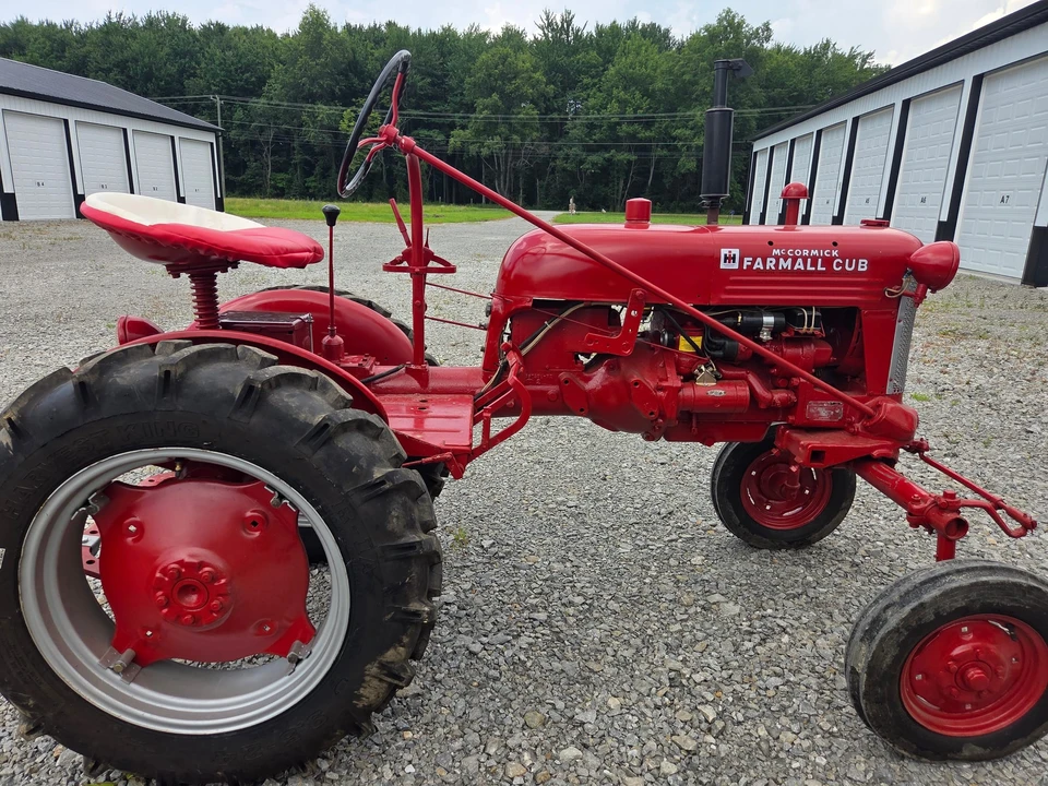 1953 McCormick - Image 3 of 30