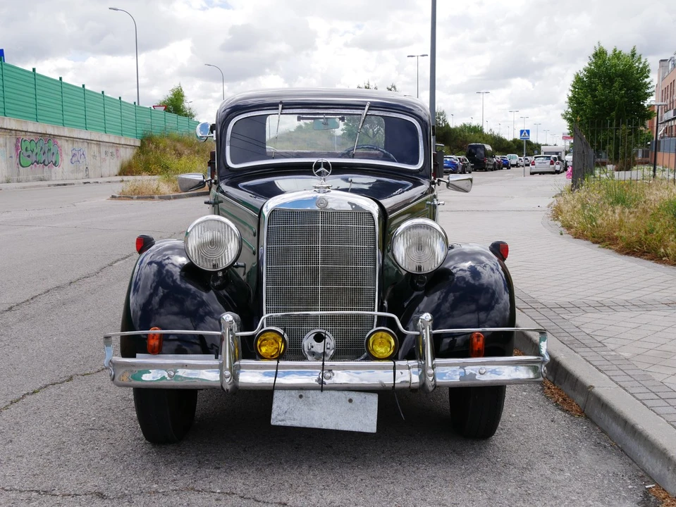 1953 Mercedes-Benz W136 & W191 - Image 3 of 30