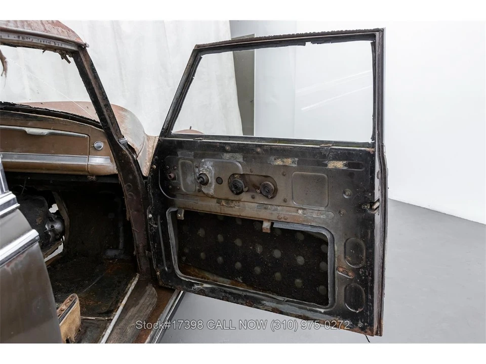 1953 Mercedes-Benz W186 & W189 Adenauer - Image 24 of 31