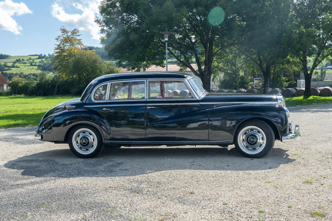 1953 Mercedes-Benz W186 & W189 Adenauer - Image 4 of 31