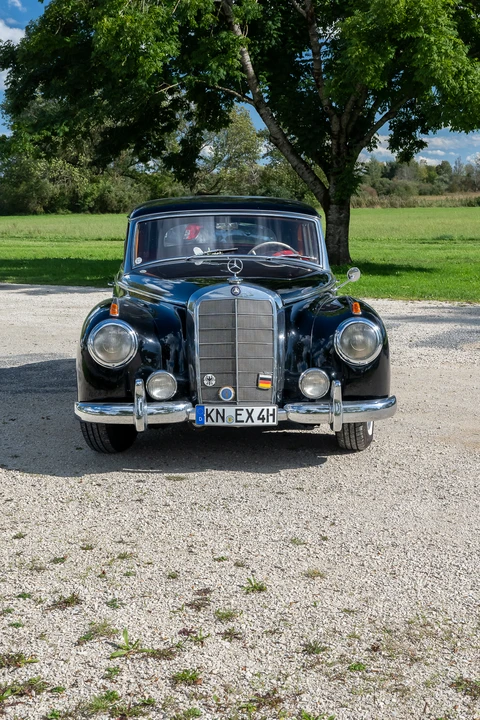 1953 Mercedes-Benz W186 & W189 Adenauer - Image 17 of 31