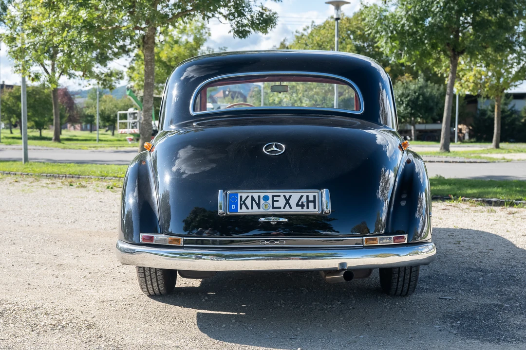 1953 Mercedes-Benz W186 & W189 Adenauer - Image 6 of 31
